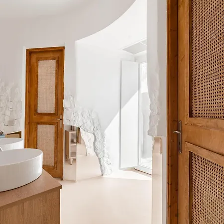 Faos Exclusive Suites Ornos  Exterior photo