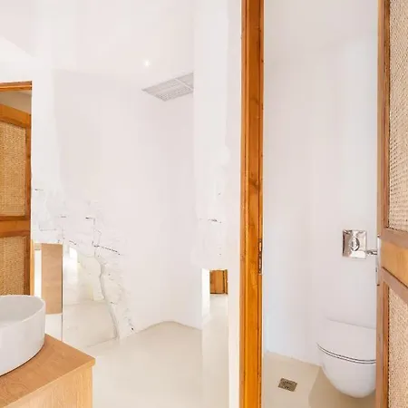 Faos Exclusive Suites Ornos  Exterior photo
