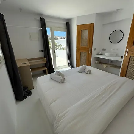 Faos Exclusive Suites Ornos  Exterior photo